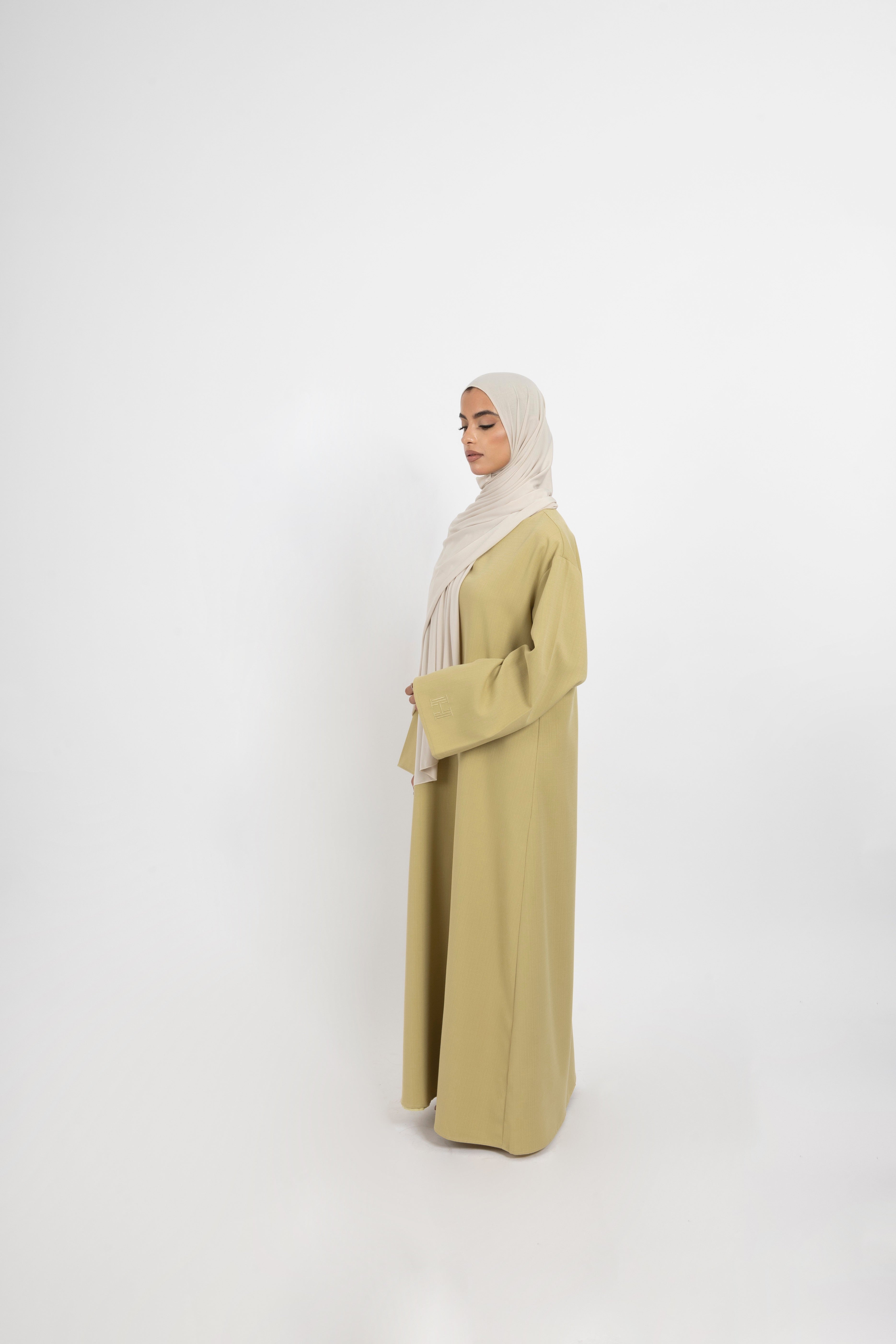 ESSENTIAL LINEN ABAYA