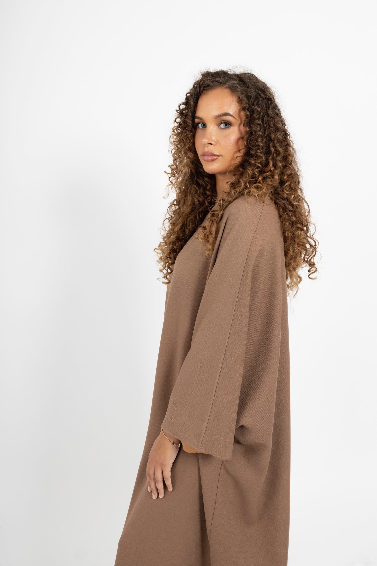 OVERSIZED LINEN ABAYA