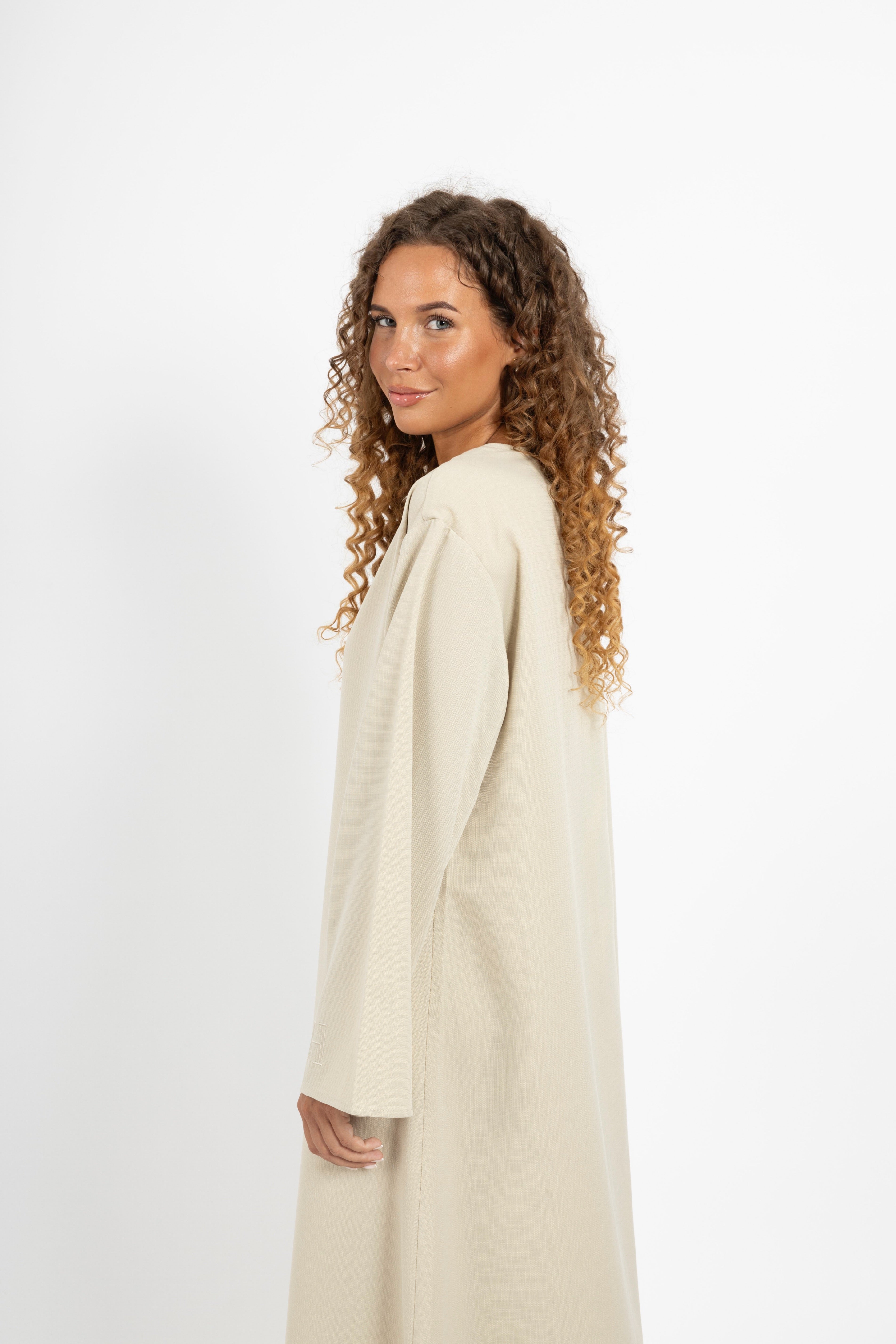 ESSENTIAL LINEN ABAYA